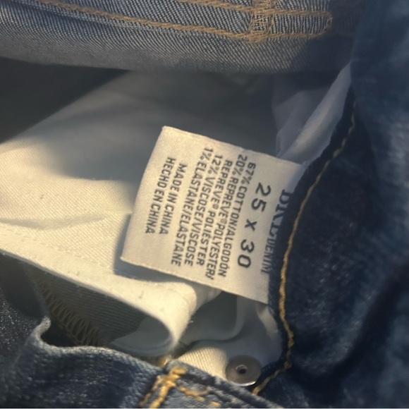 Stella slim fit flare jean from the Buckle - Picture 3 of 5